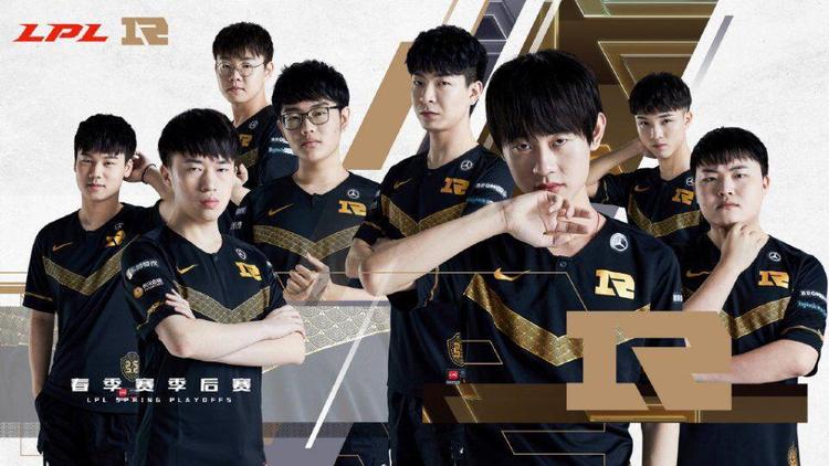 迅速将目光 迅速将目光