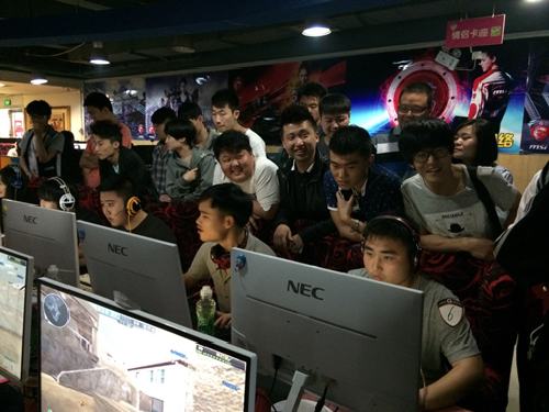 熠熠生辉 熠熠生辉