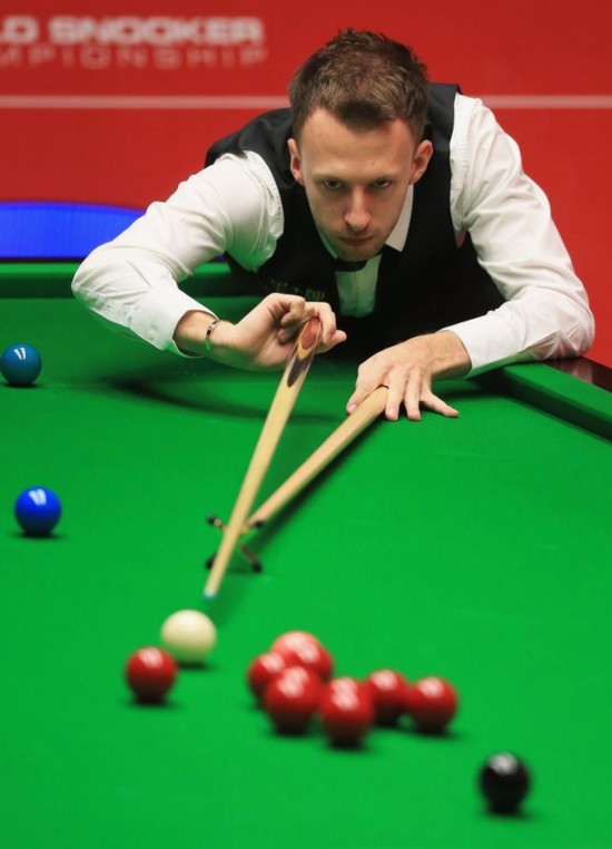 他们之间的 他们之间的