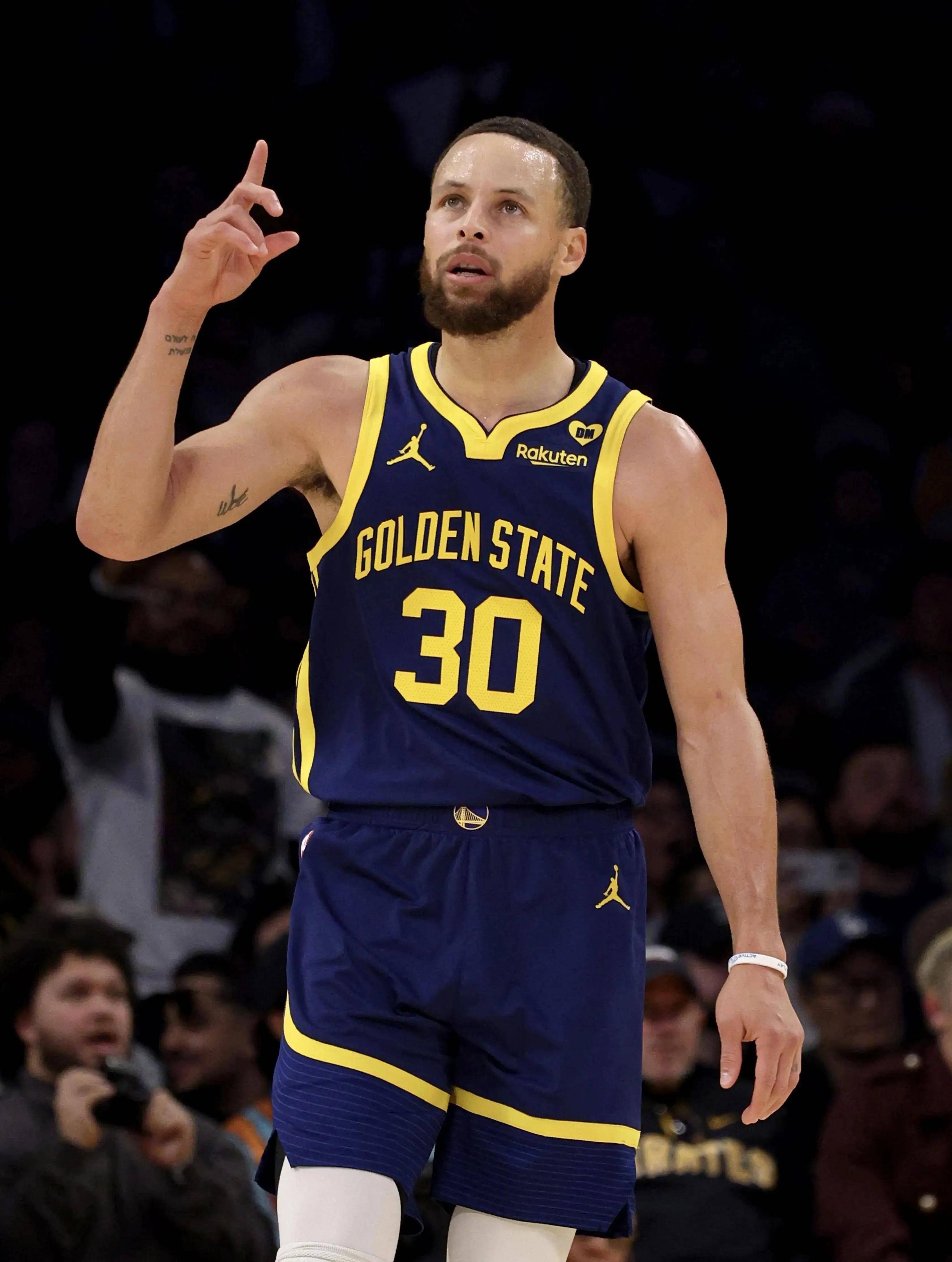 再用滑球 再用滑球